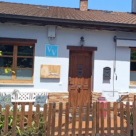 Zarraci La Guia Apartment *